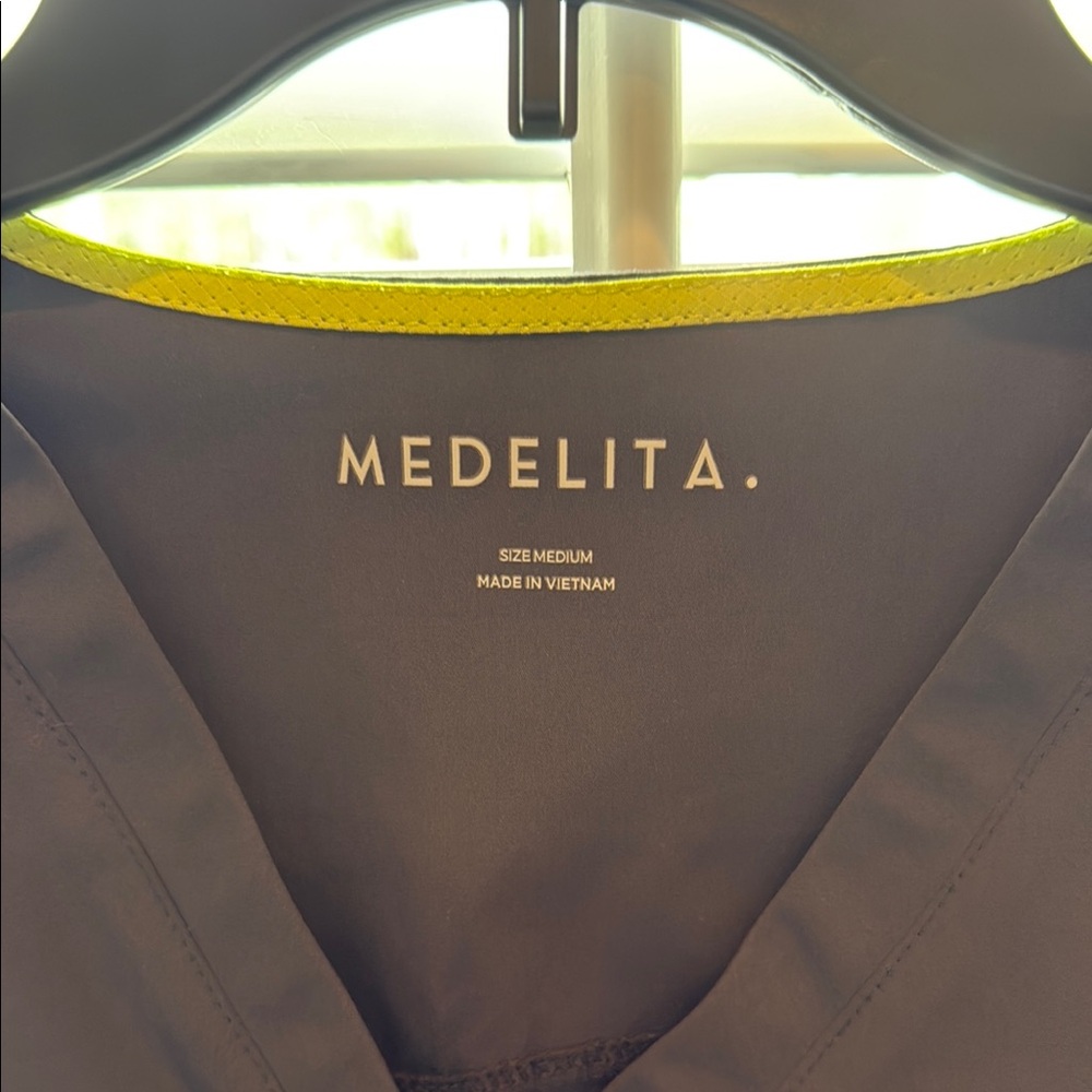 Medelita V-Neck Black Scrub Top